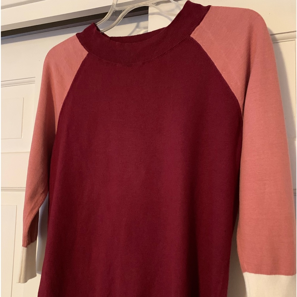 Loft size S light weight sweater in a rich burgundy, pink, white color palette.